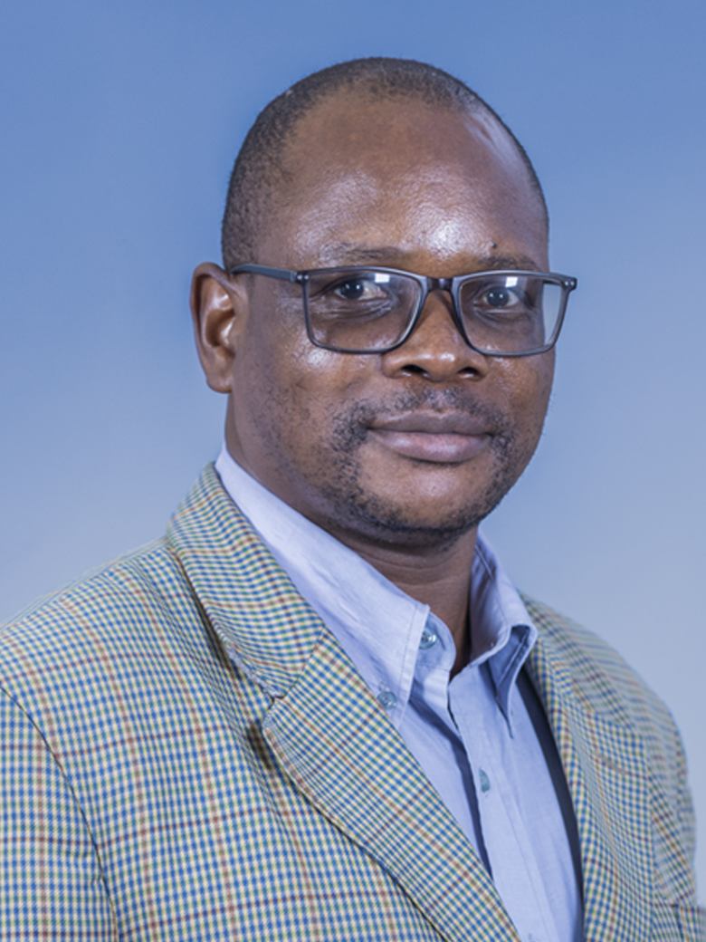 Dr G Makamure